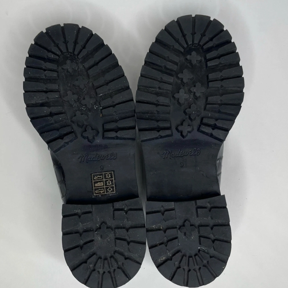 Madewell Black Croc-Embossed Loafers with Gold Hardware - Picture 3 of 4